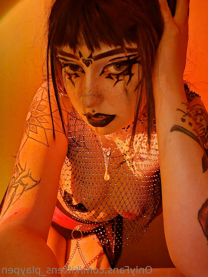 Kitten/Kat🐈🌸 [ kittens_playpen ] Onlyfans leaked photo 10723941 on Hotleaks.tv