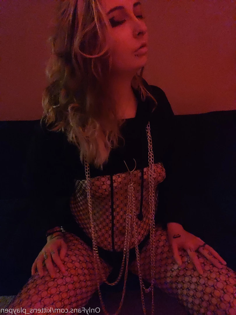 Kitten/Kat🐈🌸 [ kittens_playpen ] Onlyfans leaked photo 10725935 on Hotleaks.tv
