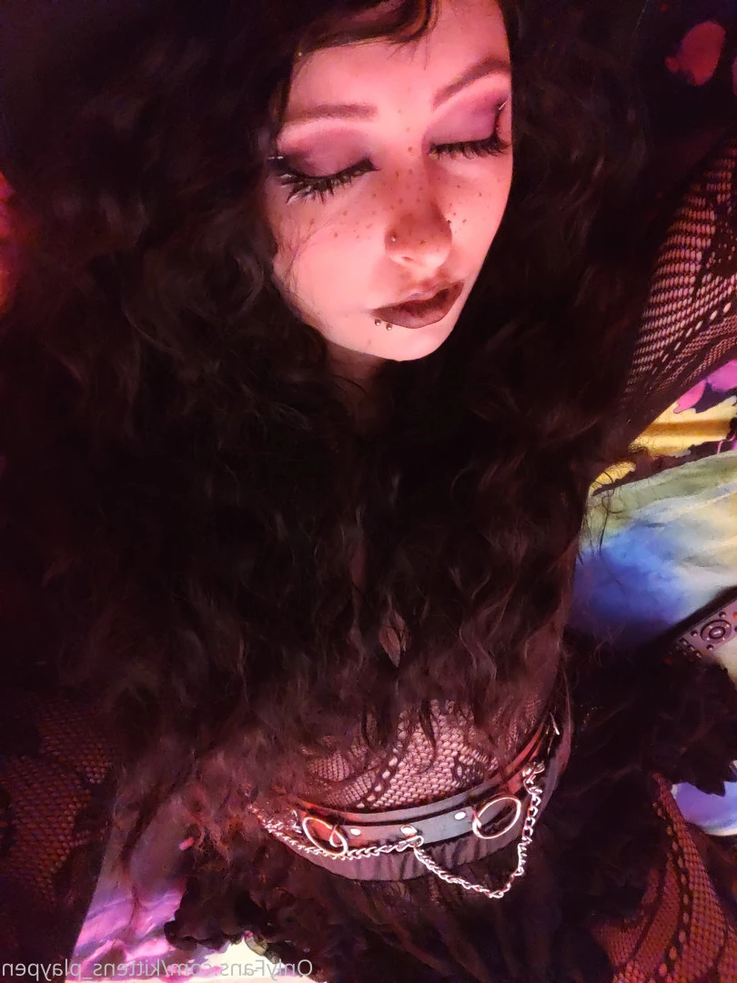 Kitten/Kat🐈🌸 [ kittens_playpen ] Onlyfans leaked photo 10736946 on Hotleaks.tv
