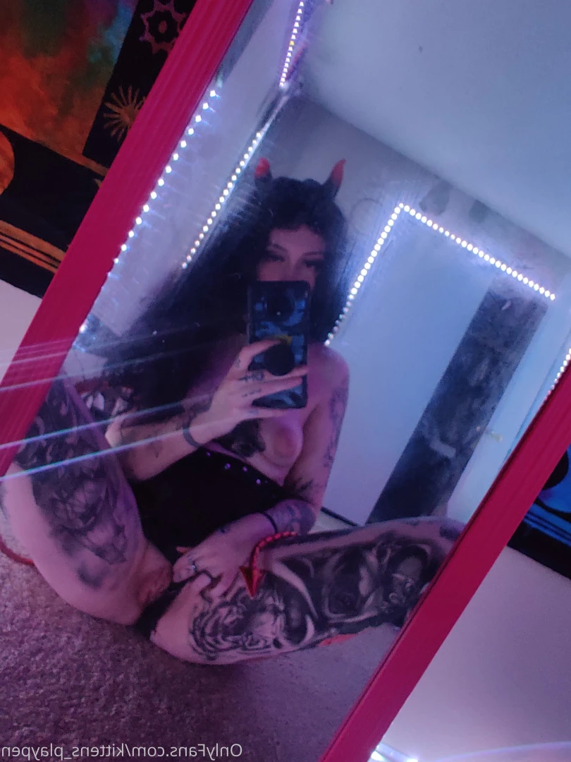 Kitten/Kat🐈🌸 [ kittens_playpen ] Onlyfans leaked photo 10742347 on Hotleaks.tv