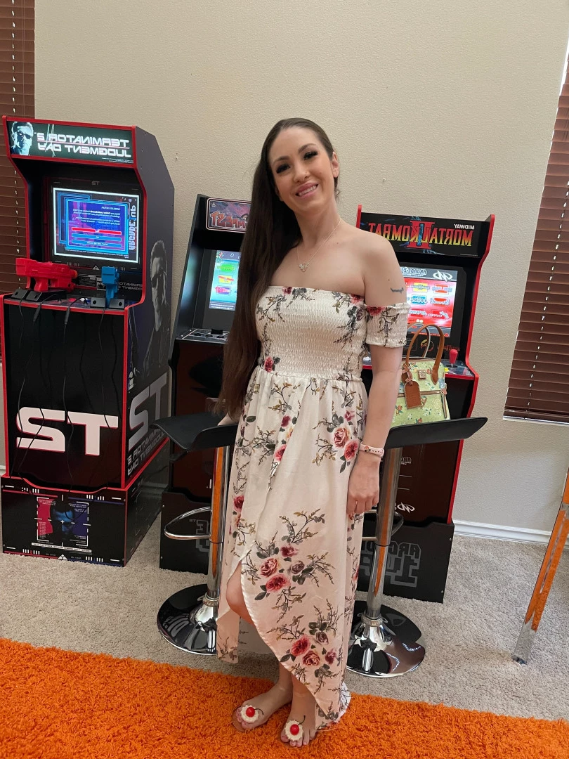 Kristina Rae💋Army Vet🇺🇸Mom Next Door [ kristina_rae_all_in ] Onlyfans leaked photo 7380645 on Hotleaks.tv