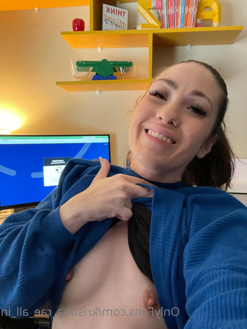 Kristina Rae💋Army Vet🇺🇸Mom Next Door [ kristina_rae_all_in ] Onlyfans leaked photo 7381685 on Hotleaks.tv