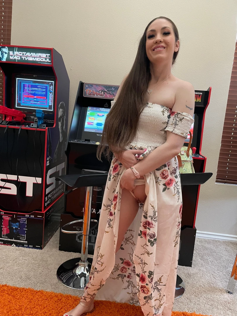Kristina Rae💋Army Vet🇺🇸Mom Next Door [ kristina_rae_all_in ] Onlyfans leaked photo 7384326 on Hotleaks.tv