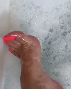 10545225