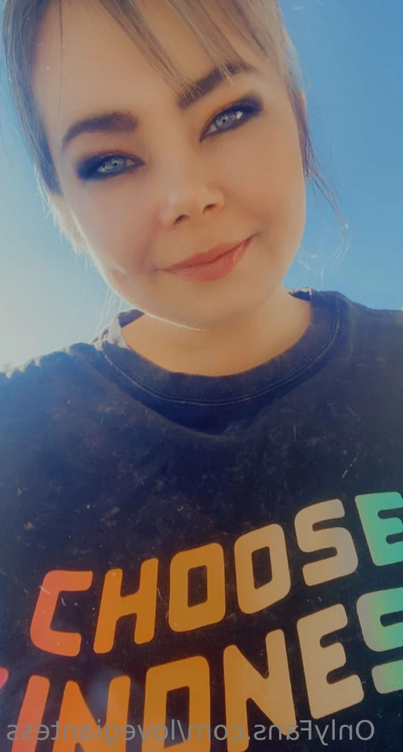 lovegiantess Onlyfans leaked photo 10985105 on Hotleaks.tv