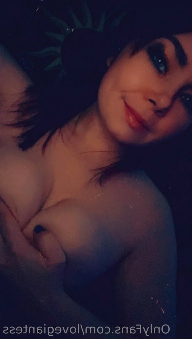 lovegiantess Onlyfans leaked photo 11057597 on Hotleaks.tv