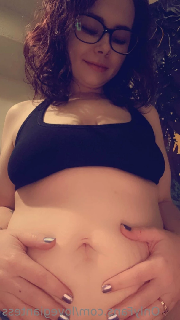 lovegiantess Onlyfans leaked photo 11057730 on Hotleaks.tv