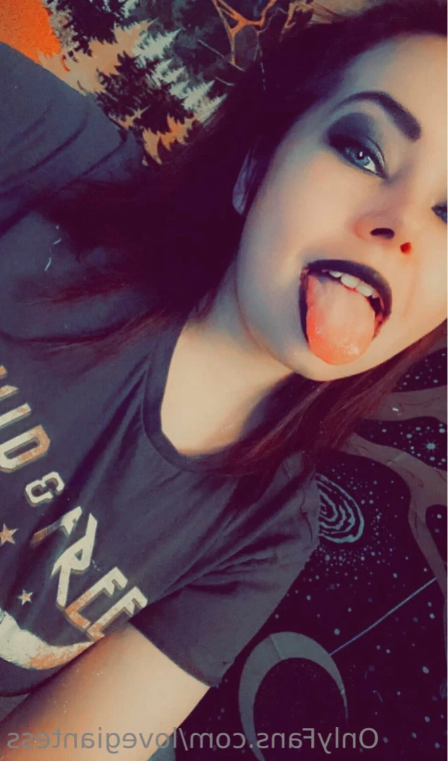 lovegiantess Onlyfans leaked photo 11057739 on Hotleaks.tv