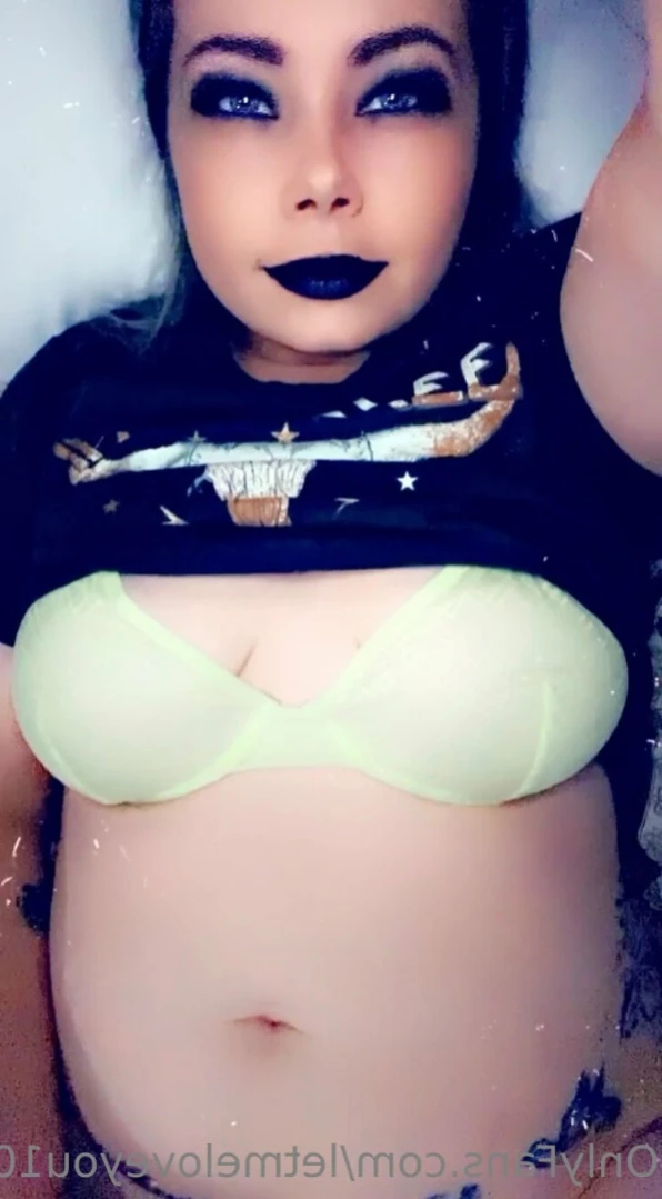 lovegiantess Onlyfans leaked photo 11057791 on Hotleaks.tv