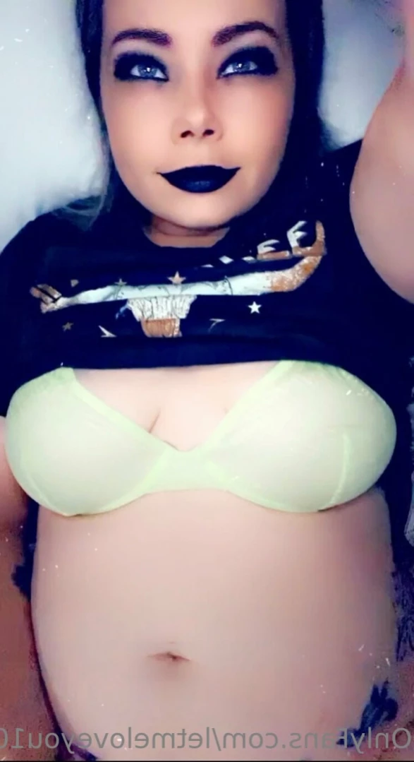 lovegiantess Onlyfans leaked photo 11057801 on Hotleaks.tv
