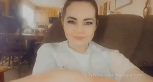 lovegiantess Onlyfans leaked video 12590989 on Hotleaks.tv