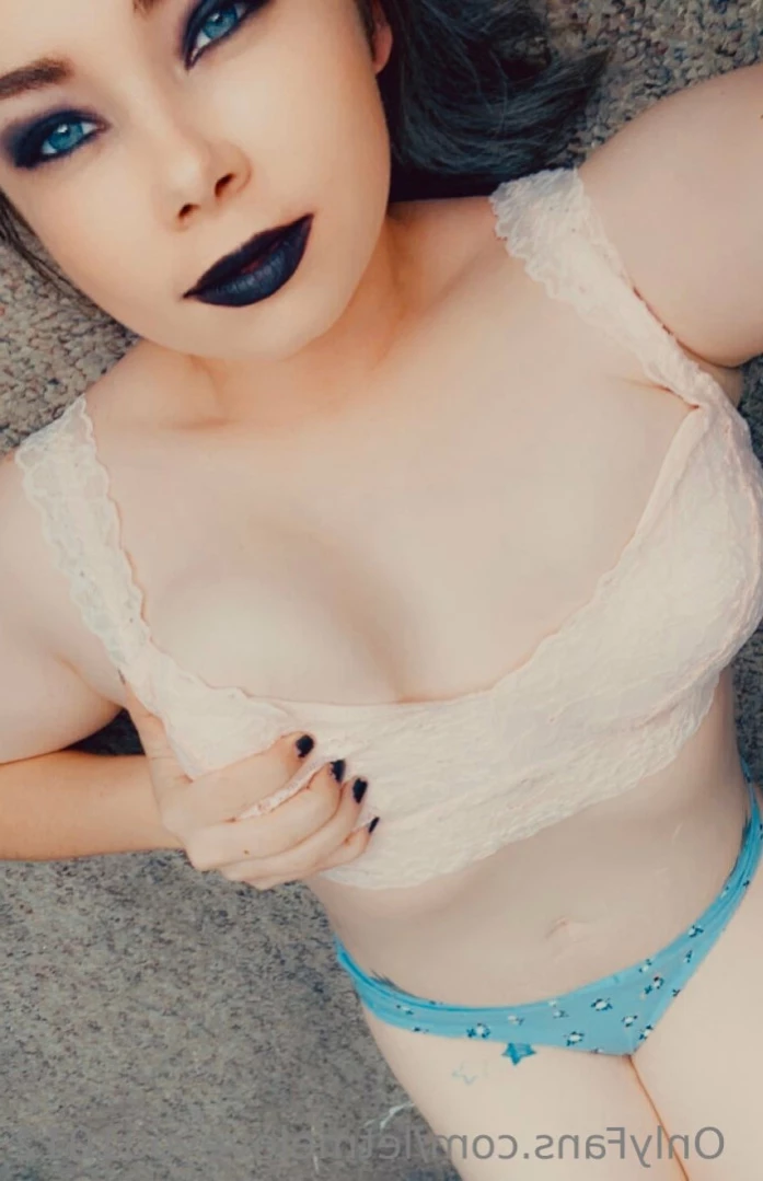 lovegiantess Onlyfans leaked photo 13781760 on Hotleaks.tv