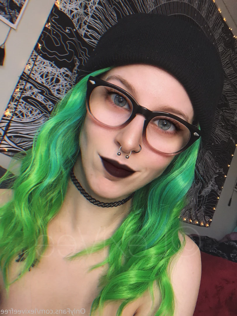 SLIMTHICK GOTH BABE 🥵 FREE [ lexiveefree ] Onlyfans leaked photo 7020340 on Hotleaks.tv