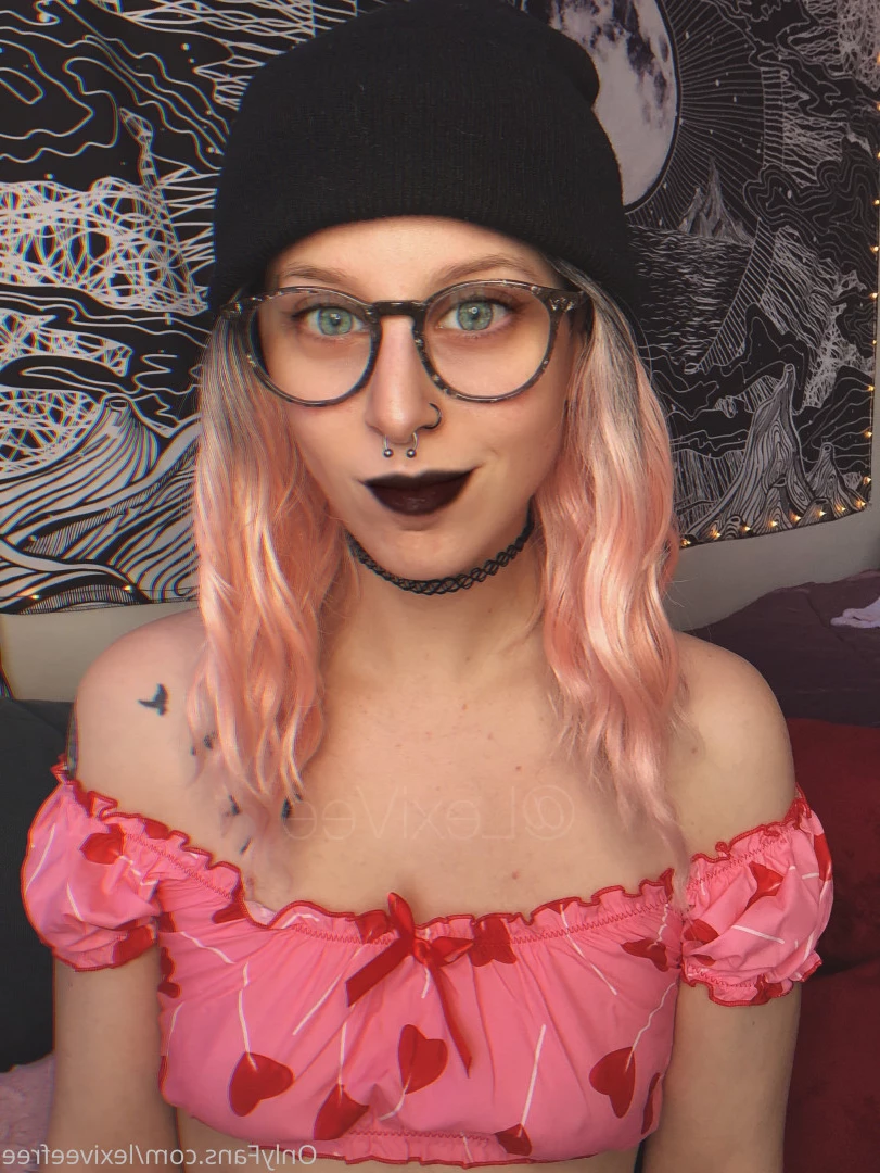 SLIMTHICK GOTH BABE 🥵 FREE [ lexiveefree ] Onlyfans leaked photo 7020362 on Hotleaks.tv