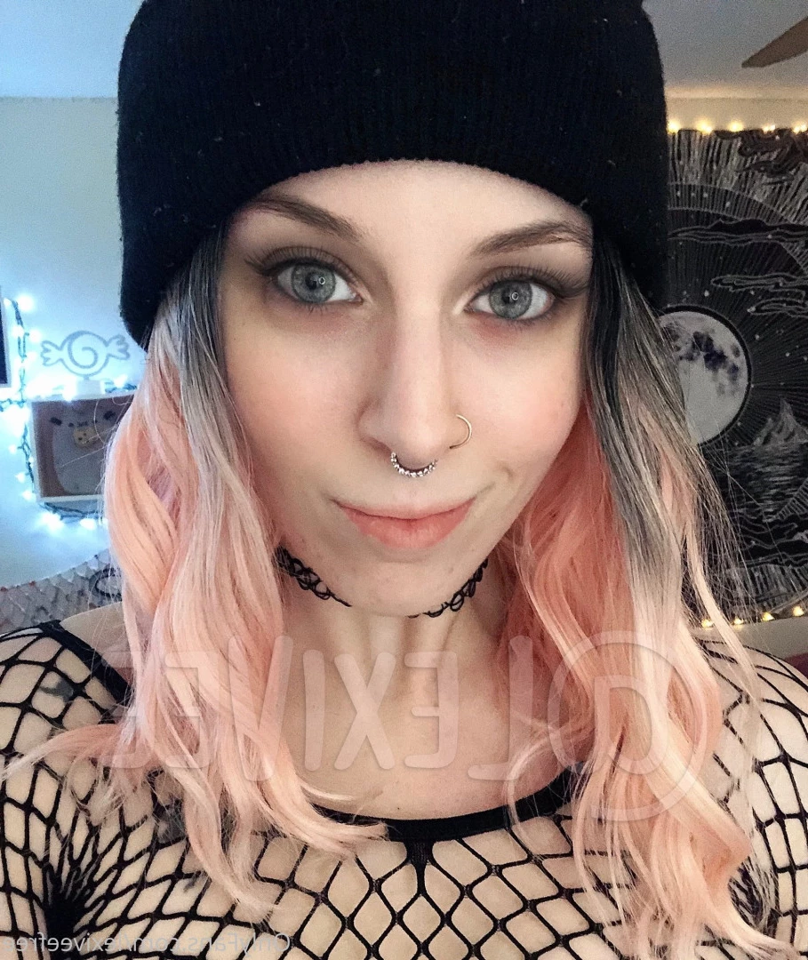 SLIMTHICK GOTH BABE 🥵 FREE [ lexiveefree ] Onlyfans leaked photo 7020565 on Hotleaks.tv