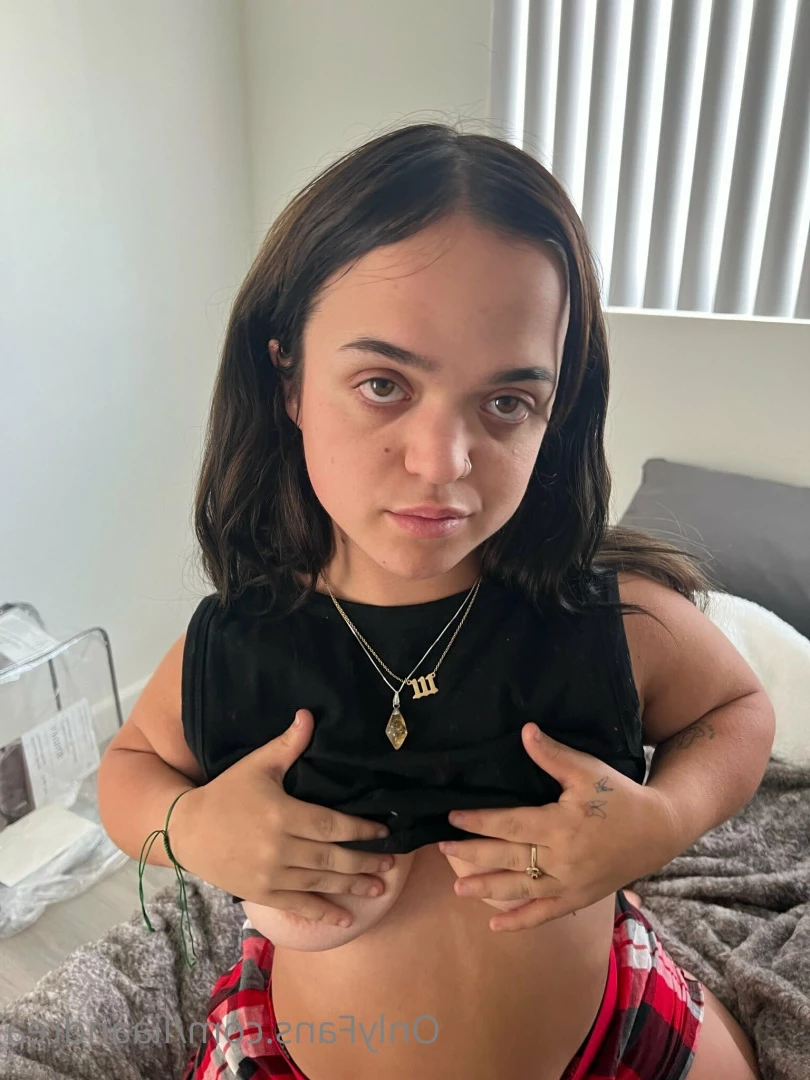 lia andrea [ liaandrea ] Onlyfans leaked photo 7365793 on Hotleaks.tv
