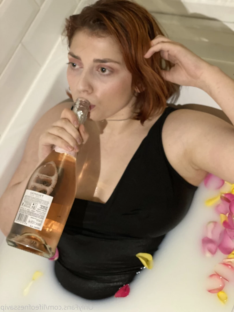 Vanessa [ lifeofnessavip ] Onlyfans leaked photo 7202286 on Hotleaks.tv