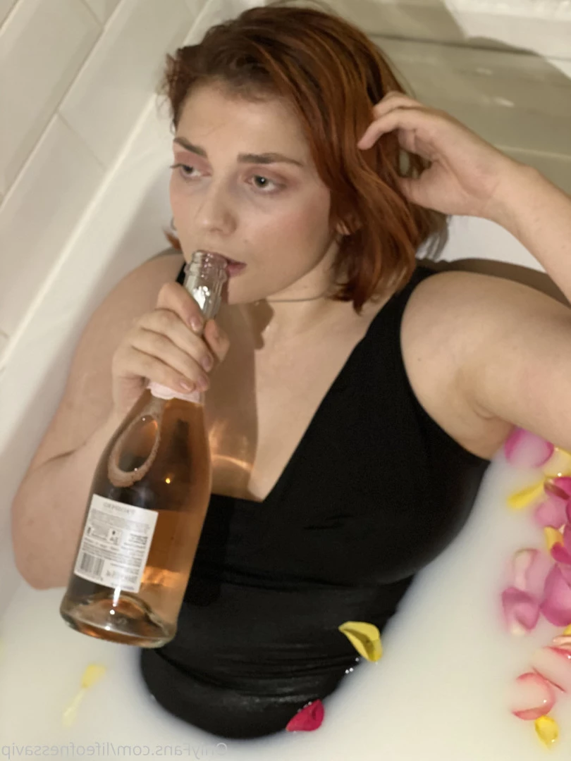 Vanessa [ lifeofnessavip ] Onlyfans leaked photo 7204624 on Hotleaks.tv