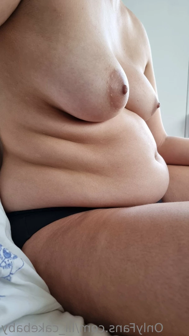 lilcakebaby [ lil_cakebaby ] Onlyfans leaked photo 7019881 on Hotleaks.tv