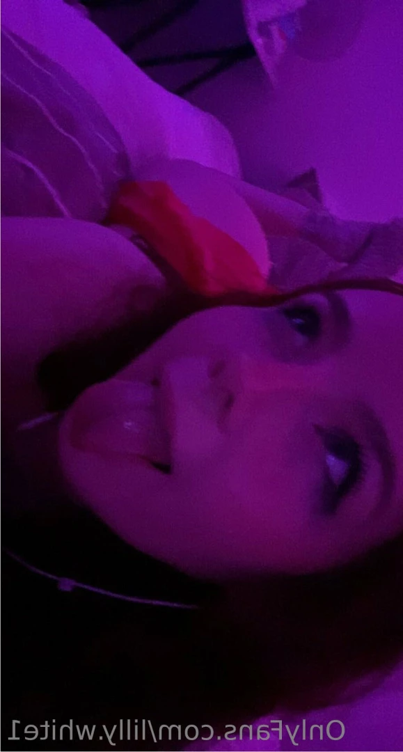 Lilly [ lilly.white1 ] Onlyfans leaked photo 7460904 on Hotleaks.tv