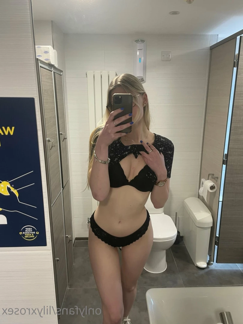 Lily Rose 🌹 [ lilyxrosex ] Onlyfans leaked photo 7454589 on Hotleaks.tv