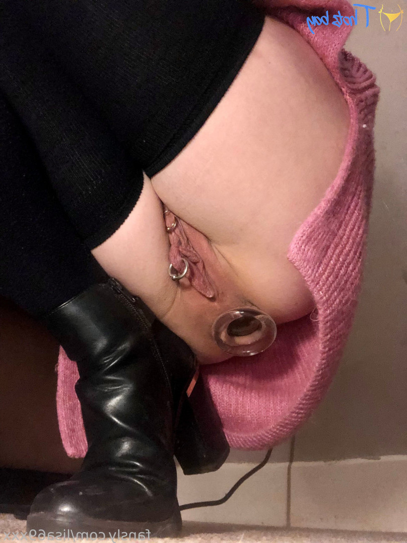 lisa69xxx Onlyfans leaked photo 18529678 on Hotleaks.tv