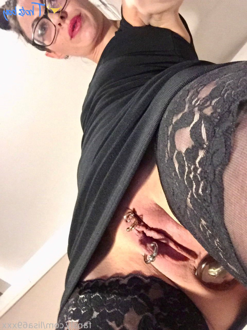 lisa69xxx Onlyfans leaked photo 18536033 on Hotleaks.tv