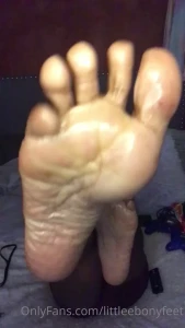 littleebonyfeet Onlyfans leaked video 7284135 on Hotleaks.tv