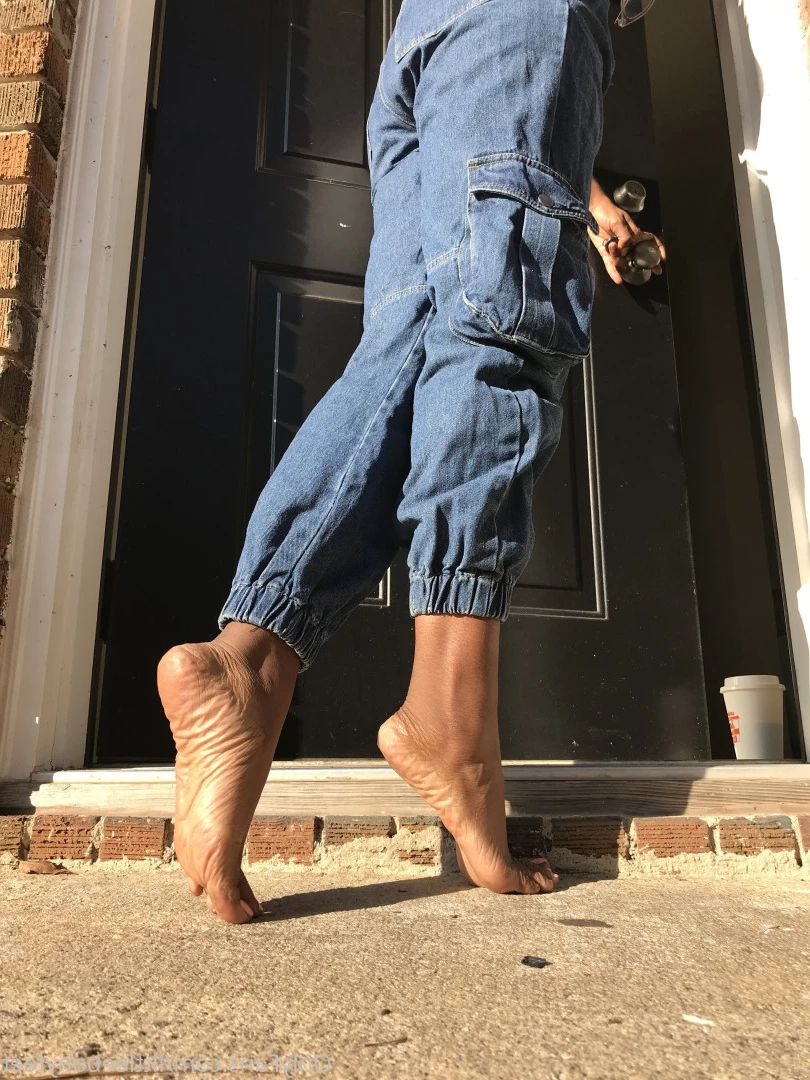 littleebonyfeet Onlyfans leaked photo 7356268 on Hotleaks.tv