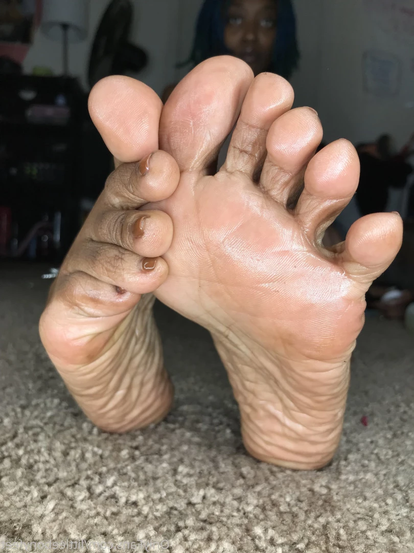 littleebonyfeet Onlyfans leaked photo 7357200 on Hotleaks.tv