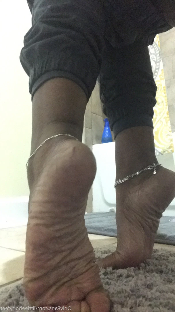 littleebonyfeet Onlyfans leaked photo 7358141 on Hotleaks.tv