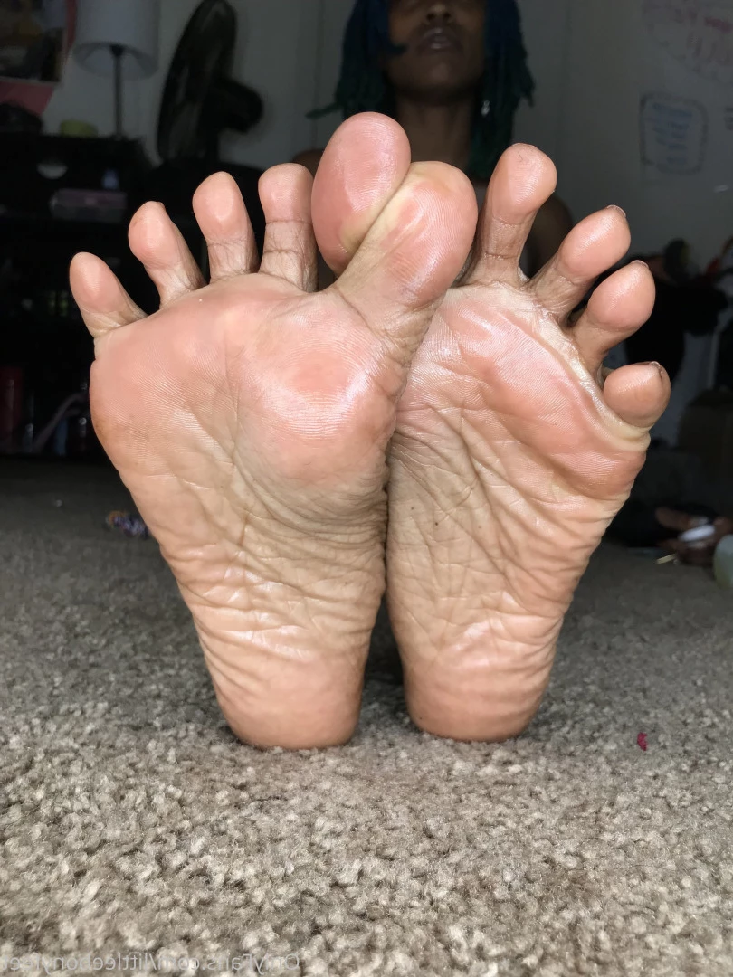 littleebonyfeet Onlyfans leaked photo 7360874 on Hotleaks.tv