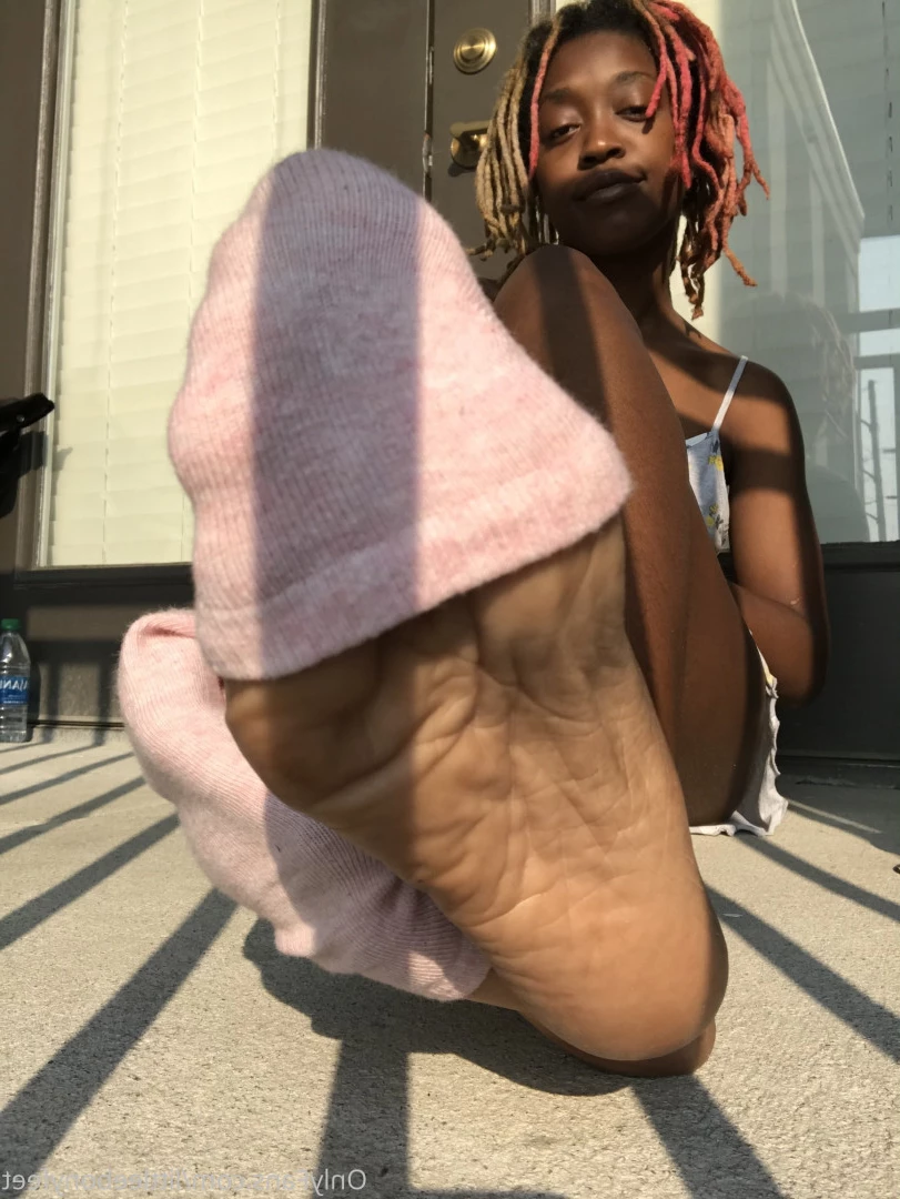 littleebonyfeet Onlyfans leaked photo 7360883 on Hotleaks.tv