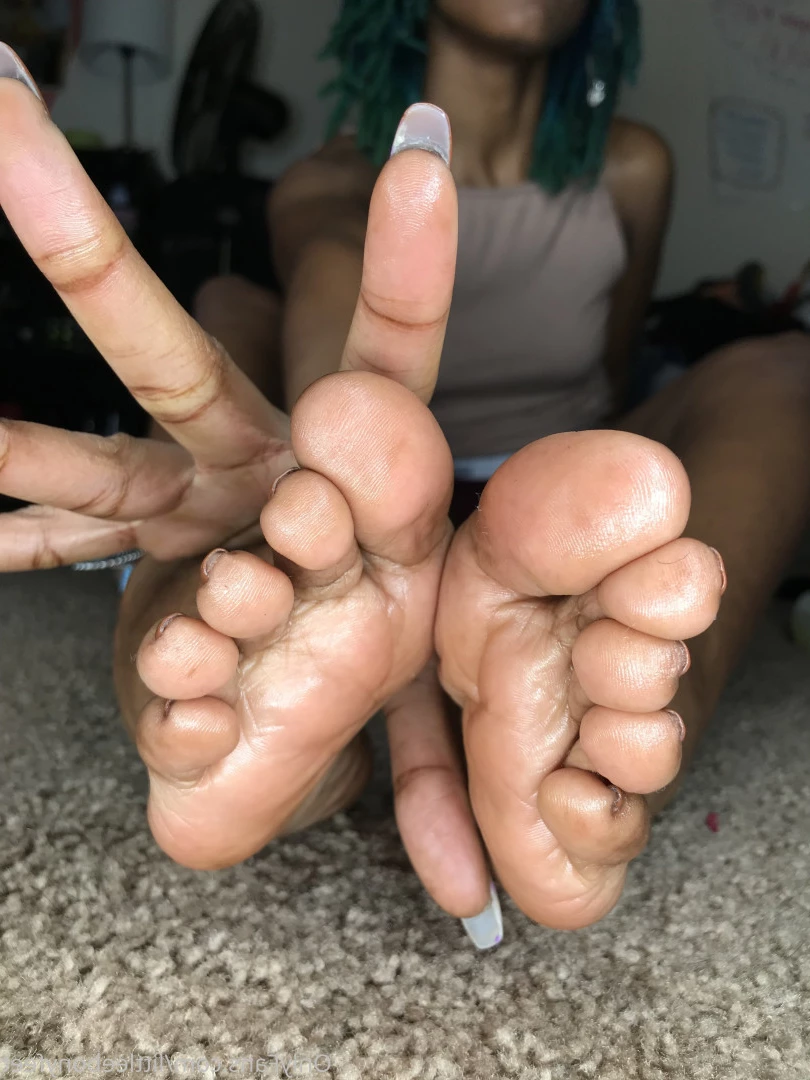 littleebonyfeet Onlyfans leaked photo 7361252 on Hotleaks.tv