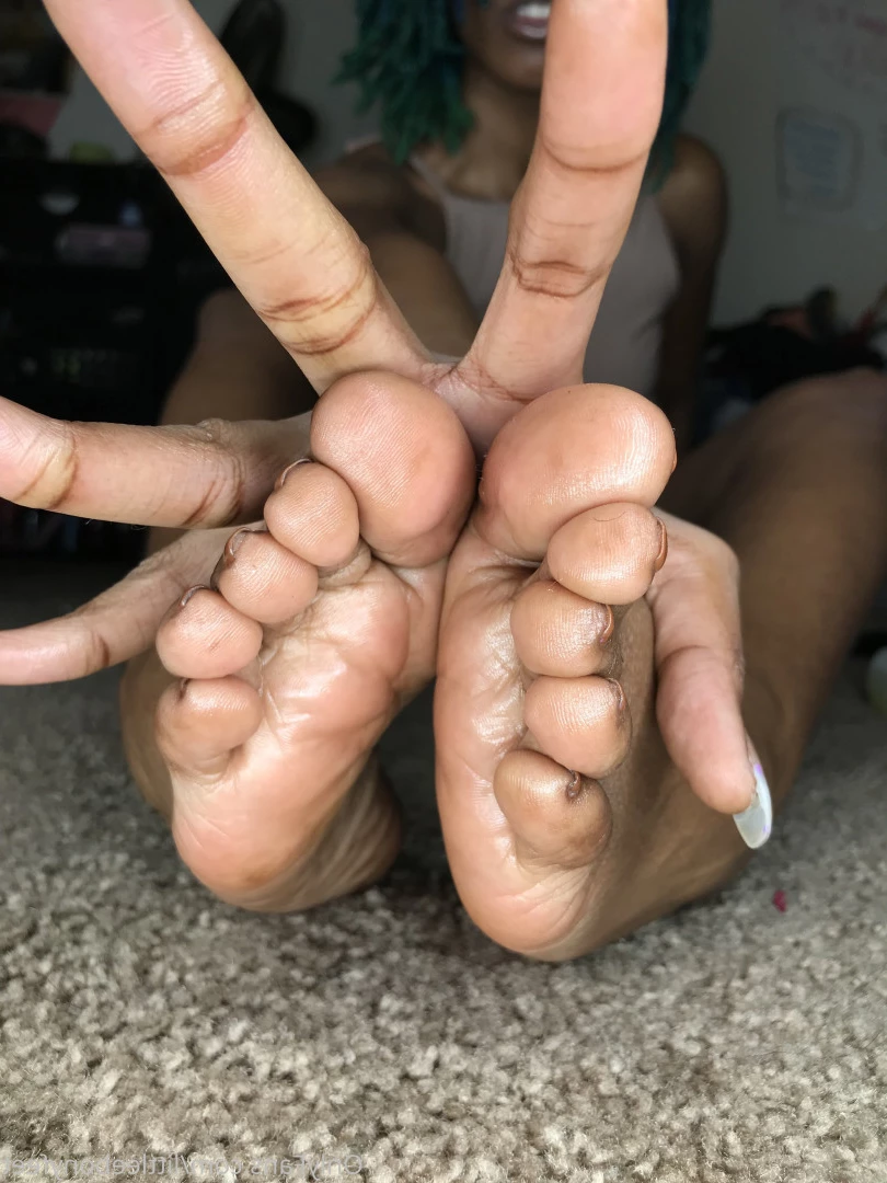 littleebonyfeet Onlyfans leaked photo 7361570 on Hotleaks.tv
