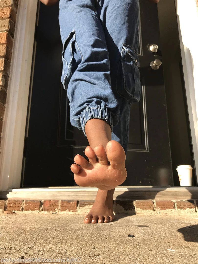 littleebonyfeet Onlyfans leaked photo 7362995 on Hotleaks.tv