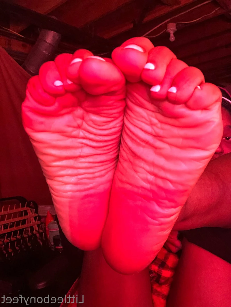 littleebonyfeet Onlyfans leaked photo 10443900 on Hotleaks.tv