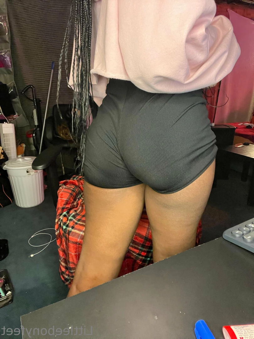 littleebonyfeet Onlyfans leaked photo 10443945 on Hotleaks.tv