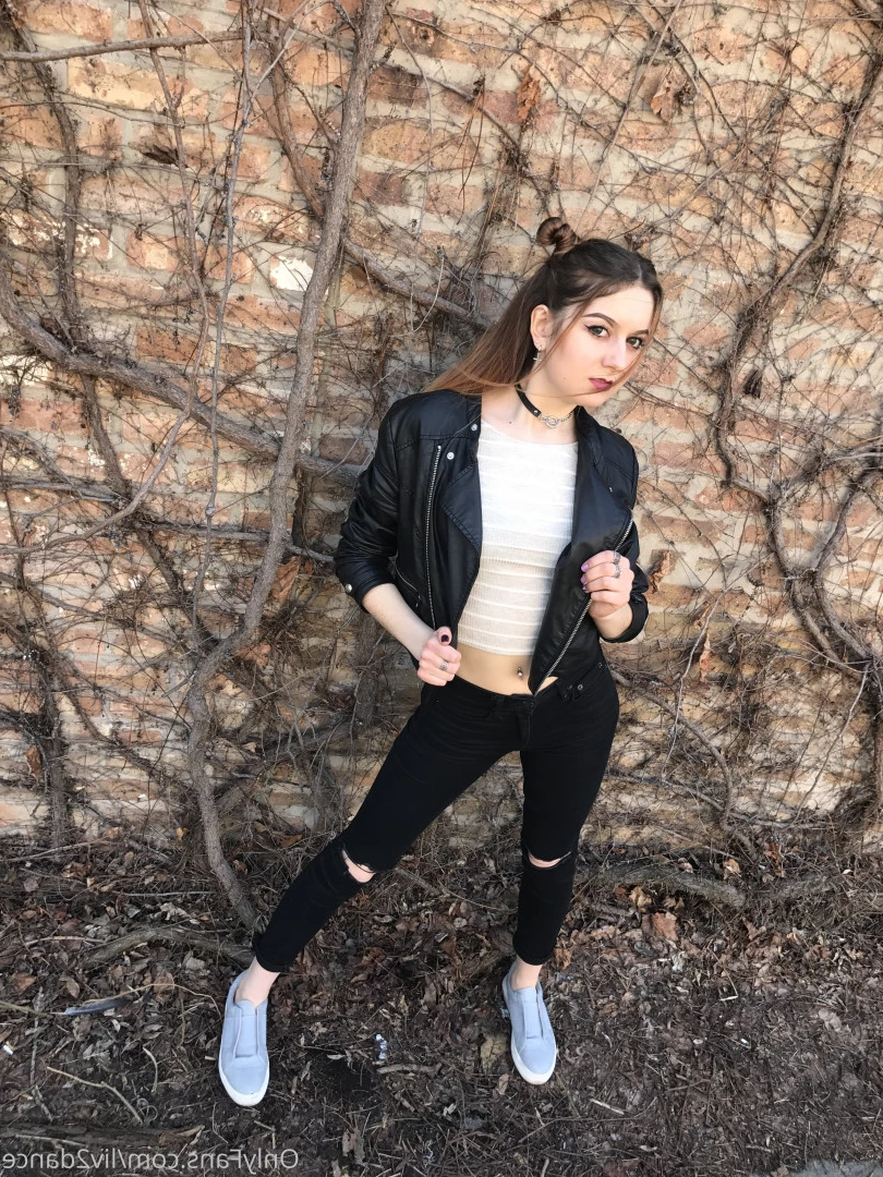 Dancing with Liv [ liv2dance ] Onlyfans leaked photo 6940025 on Hotleaks.tv