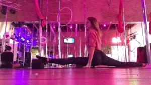 Dancing with Liv [ liv2dance ] Onlyfans leaked video 7281282 on Hotleaks.tv