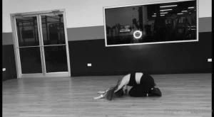 Dancing with Liv [ liv2dance ] Onlyfans leaked video 7281302 on Hotleaks.tv