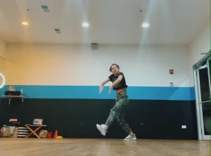 Dancing with Liv [ liv2dance ] Onlyfans leaked video 7281410 on Hotleaks.tv