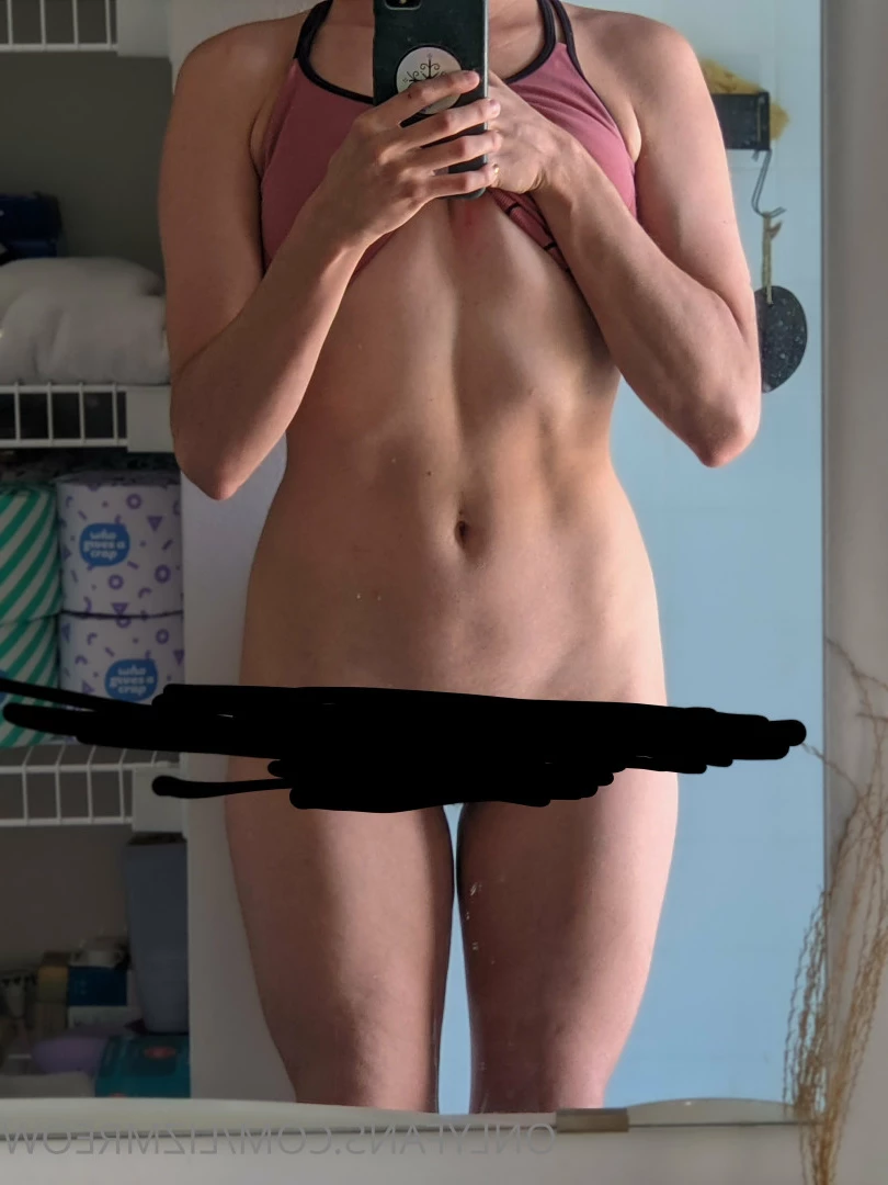 Liz [ lizmreow ] Onlyfans leaked photo 6937982 on Hotleaks.tv