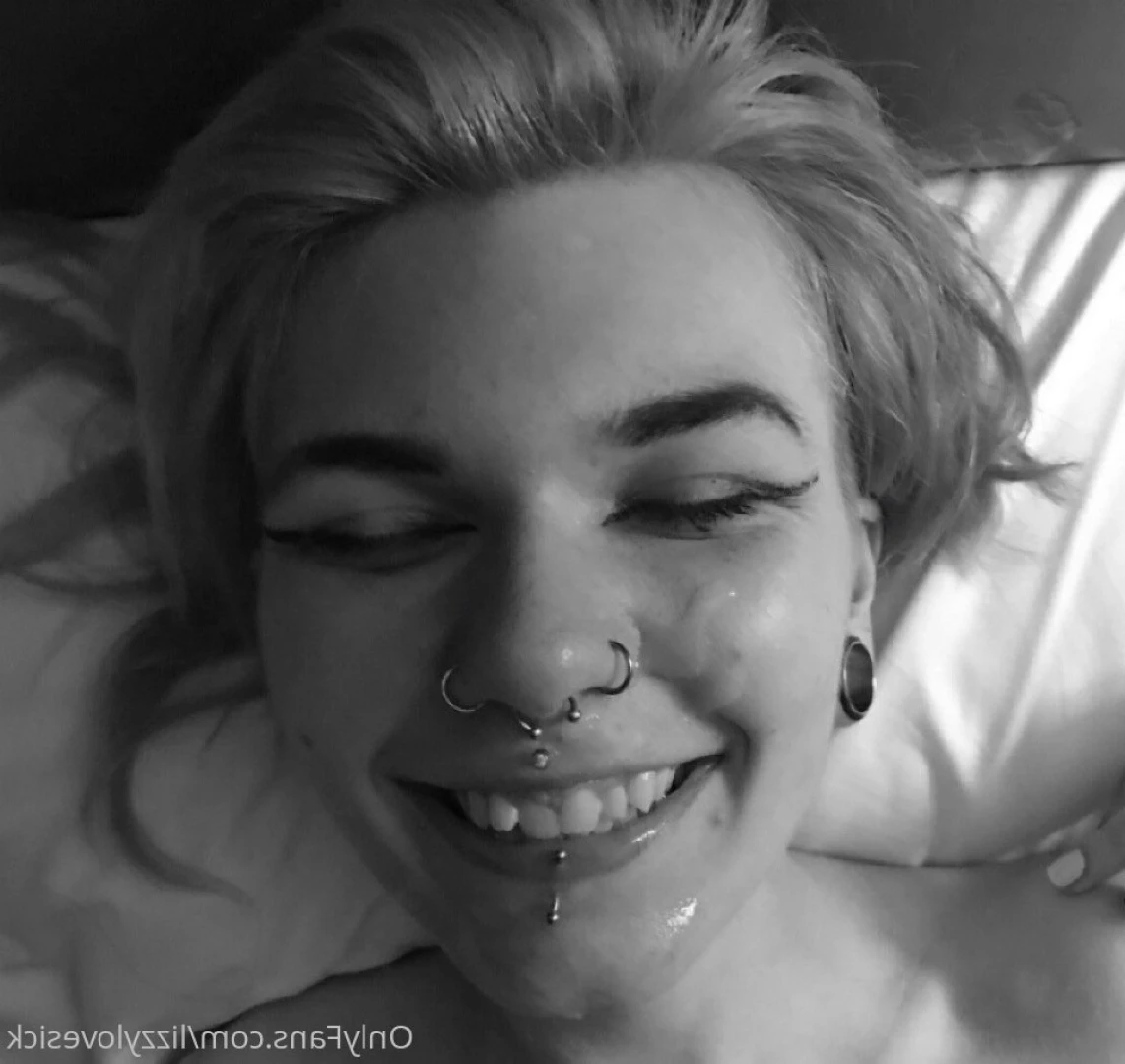 Lizzy Lovesick💕🐰 [ lizzylovesick ] Onlyfans leaked photo 6508367 on Hotleaks.tv