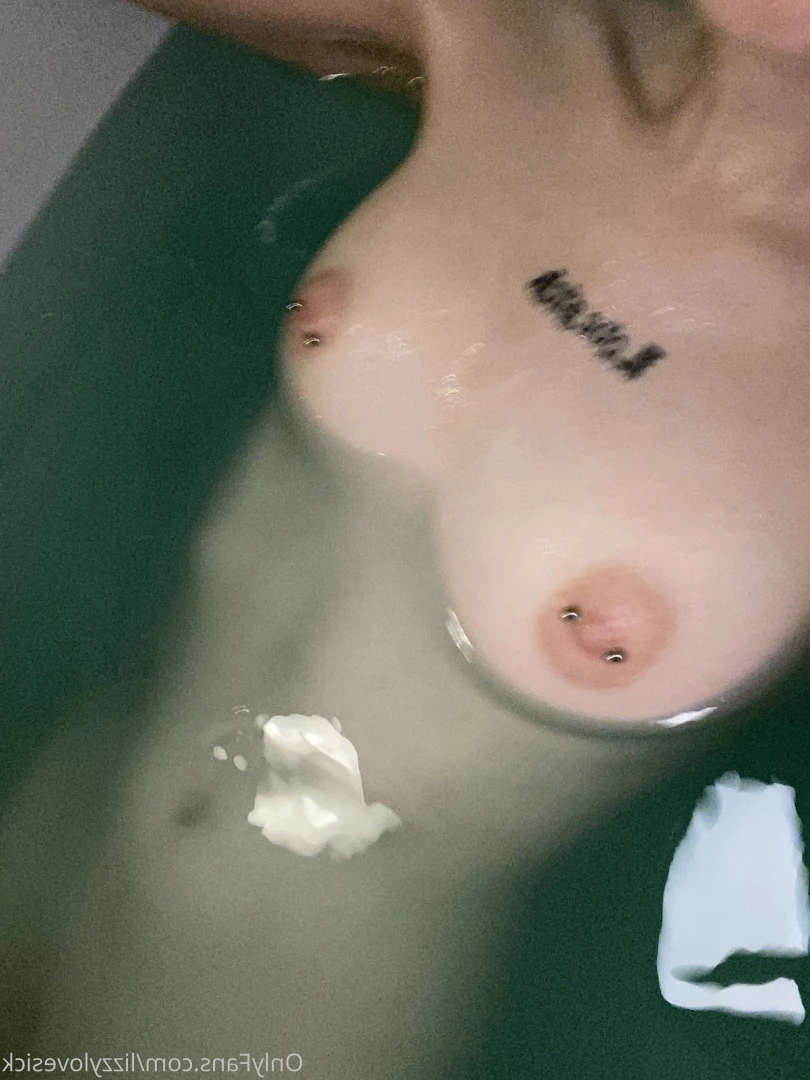 Lizzy Lovesick💕🐰 [ lizzylovesick ] Onlyfans leaked photo 6508936 on Hotleaks.tv