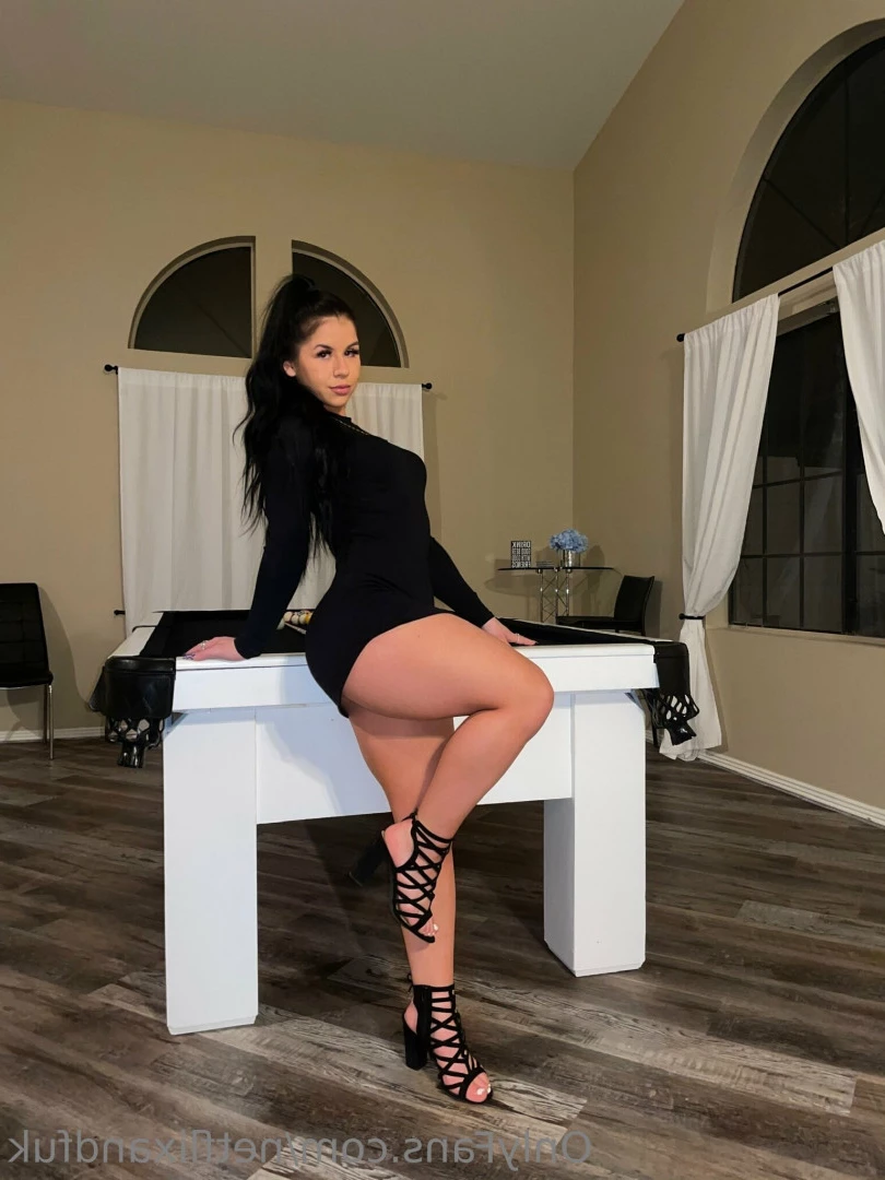 College freshman 😜 [ lizzysnyder18 ] Onlyfans leaked photo 10461470 on Hotleaks.tv