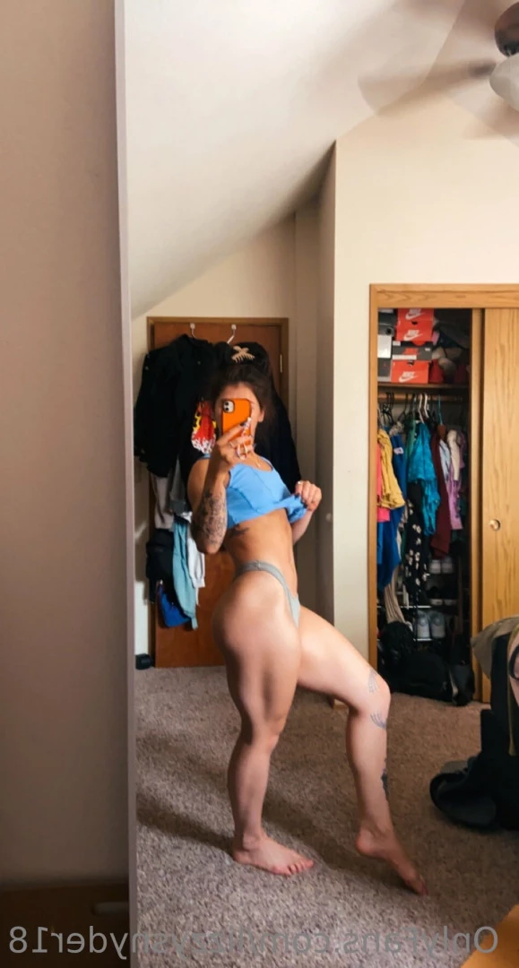College freshman 😜 [ lizzysnyder18 ] Onlyfans leaked photo 10461636 on Hotleaks.tv