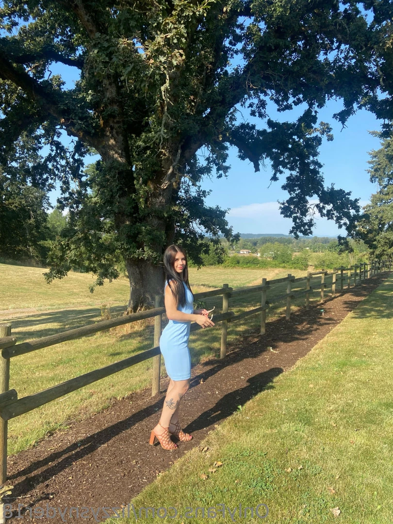 College freshman 😜 [ lizzysnyder18 ] Onlyfans leaked photo 10462054 on Hotleaks.tv