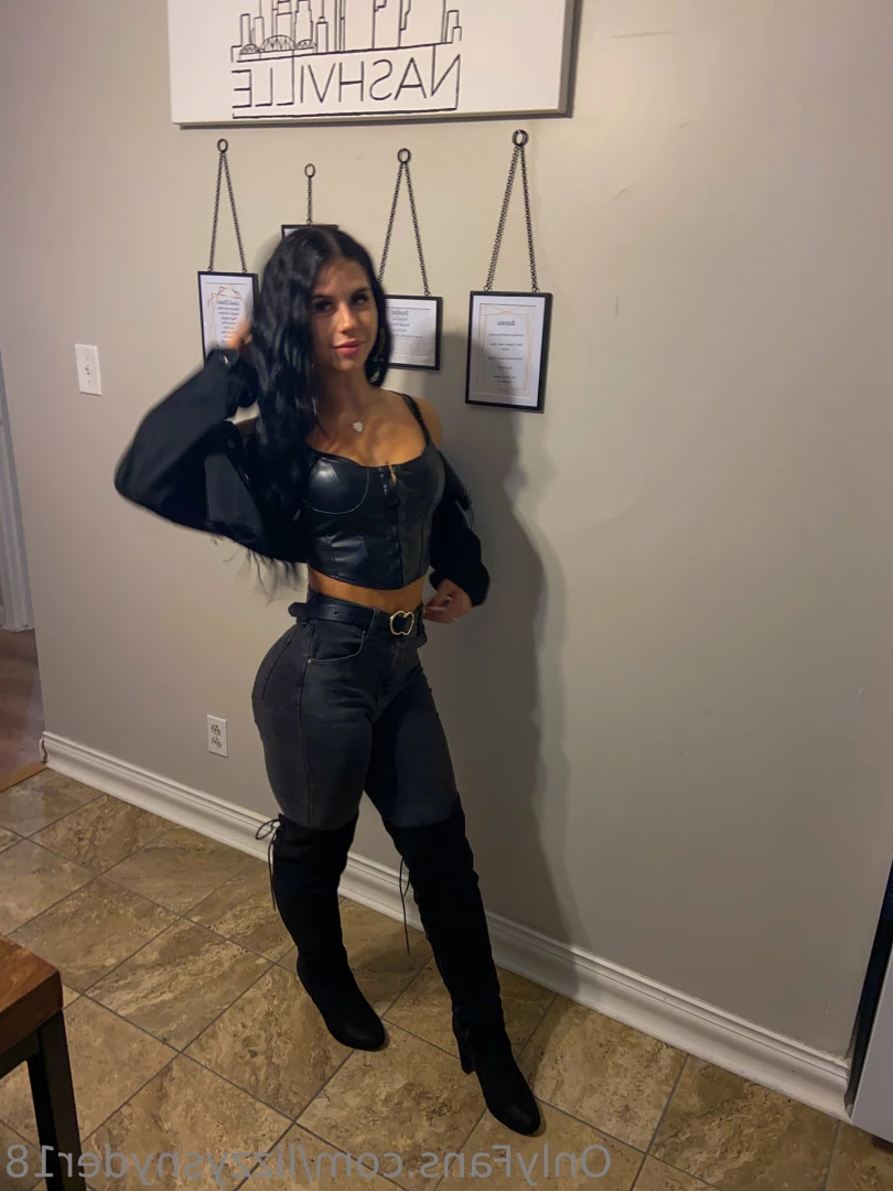 College freshman 😜 [ lizzysnyder18 ] Onlyfans leaked photo 10462402 on Hotleaks.tv
