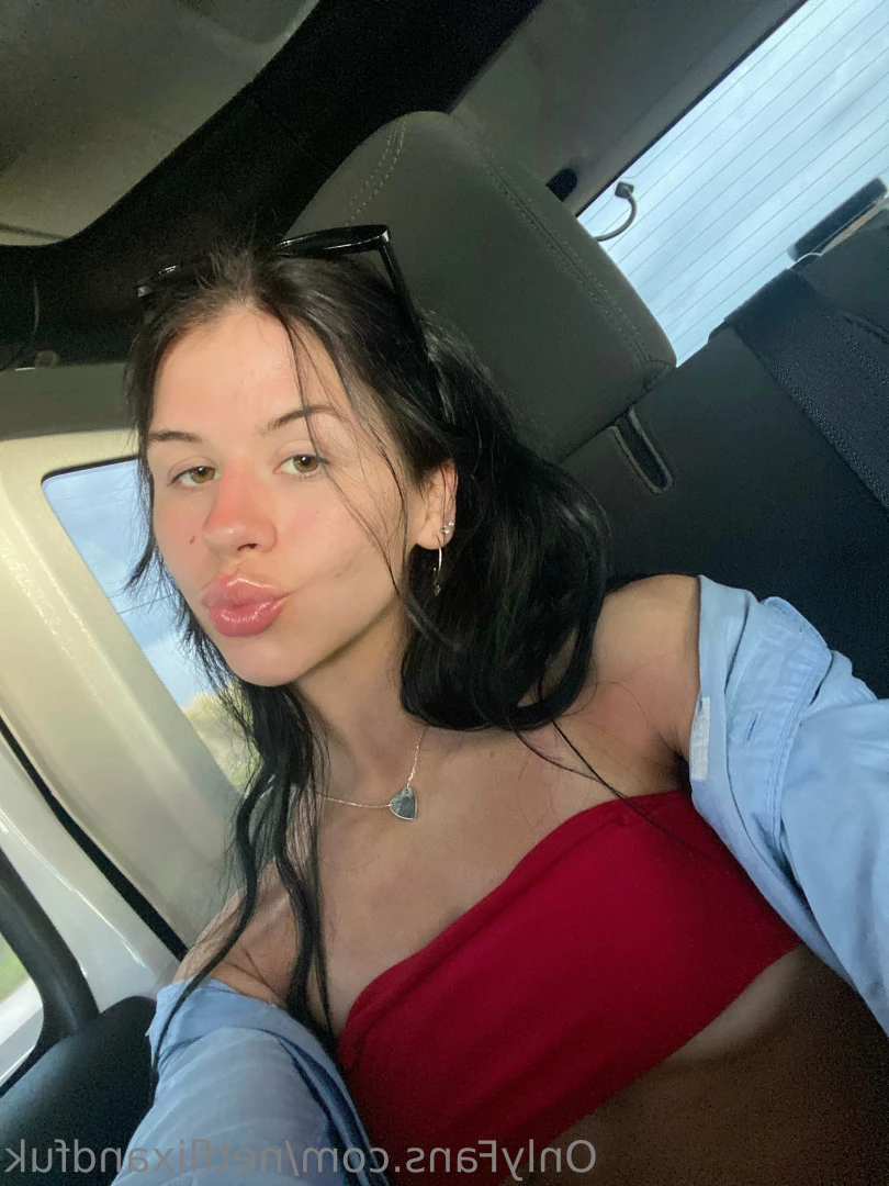 College freshman 😜 [ lizzysnyder18 ] Onlyfans leaked photo 10463853 on Hotleaks.tv